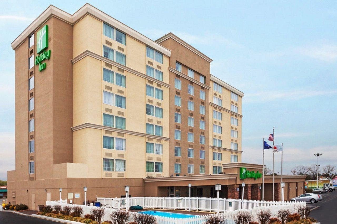 Holiday Inn Express Richmond - Midtown By Ihg Exterior foto